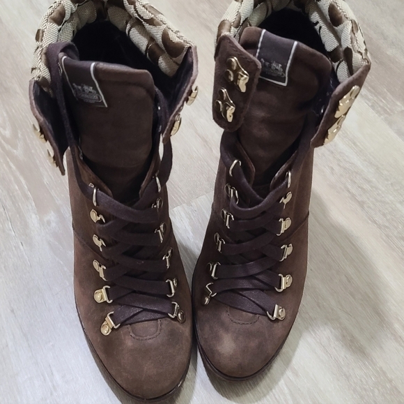 Coach Carol Waxed Suede Boots, Sz 8 - Picture 2 of 11